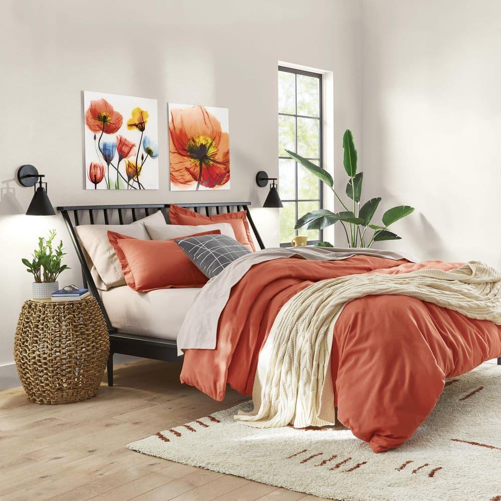 Henline Solid Wood Platform Spindle Bed