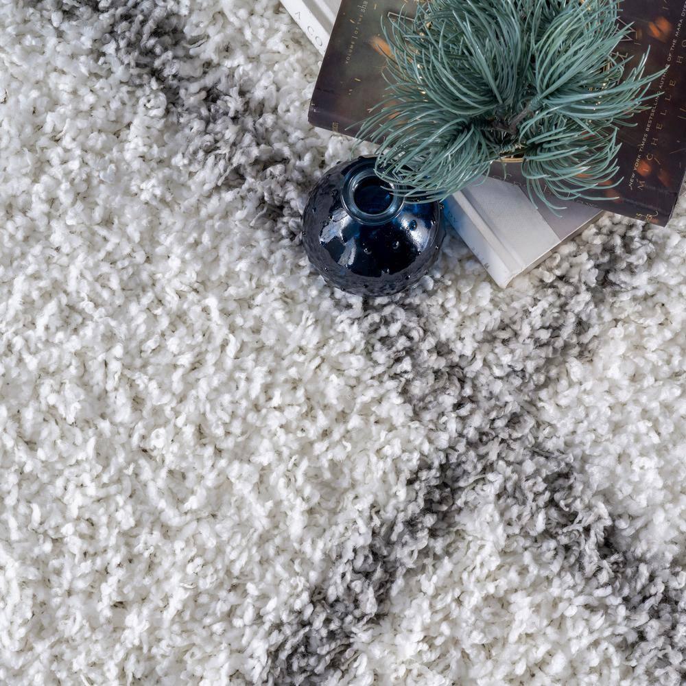 Nuloom Tess Trellis 8 Square Shag Indoor Area Rug for Living Room Bedroom Dining Room Nursery, White/Grey