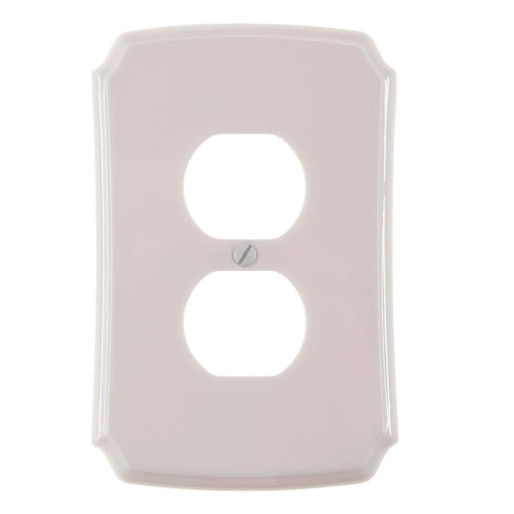 Amerelle 37D Classic Wallplate, 1 Duplex, Composite, White, 1-Pack