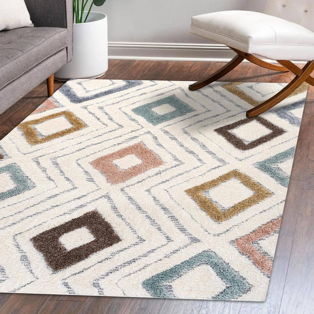 5' x 8' Amira Diamond High-Low Area Rug, Multi/Cream - JONATHAN Y