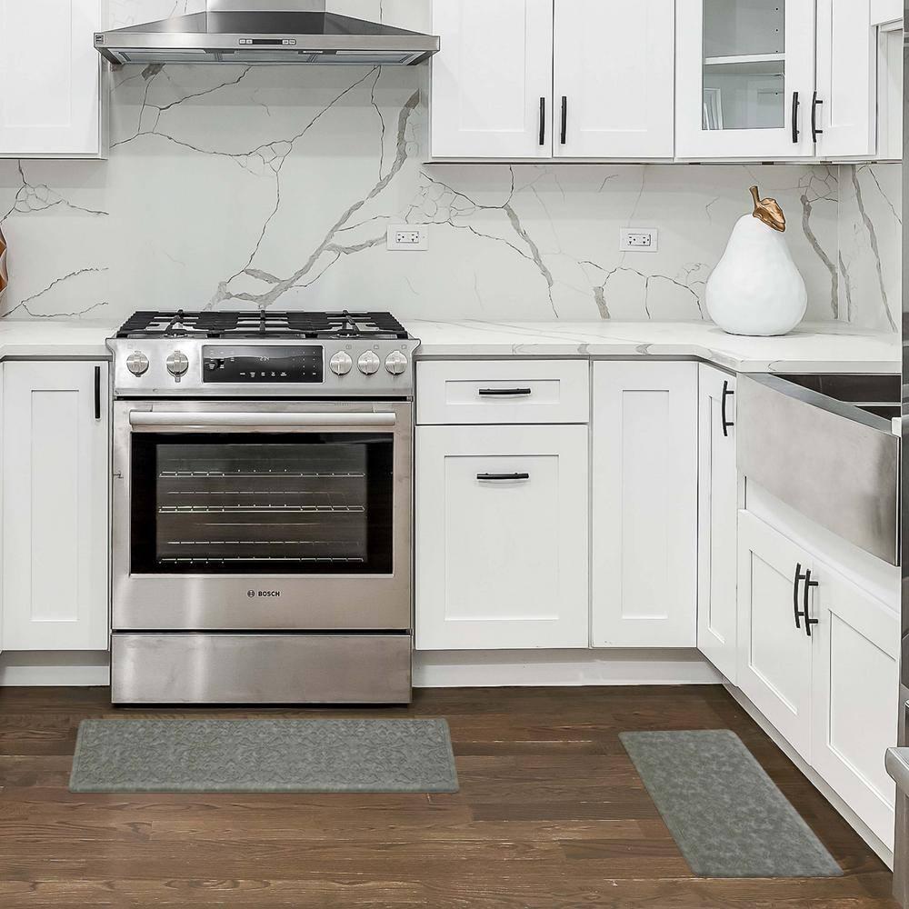 Chef Gear Embossed Soothing Comfort Anti-Fatigue Mat Set