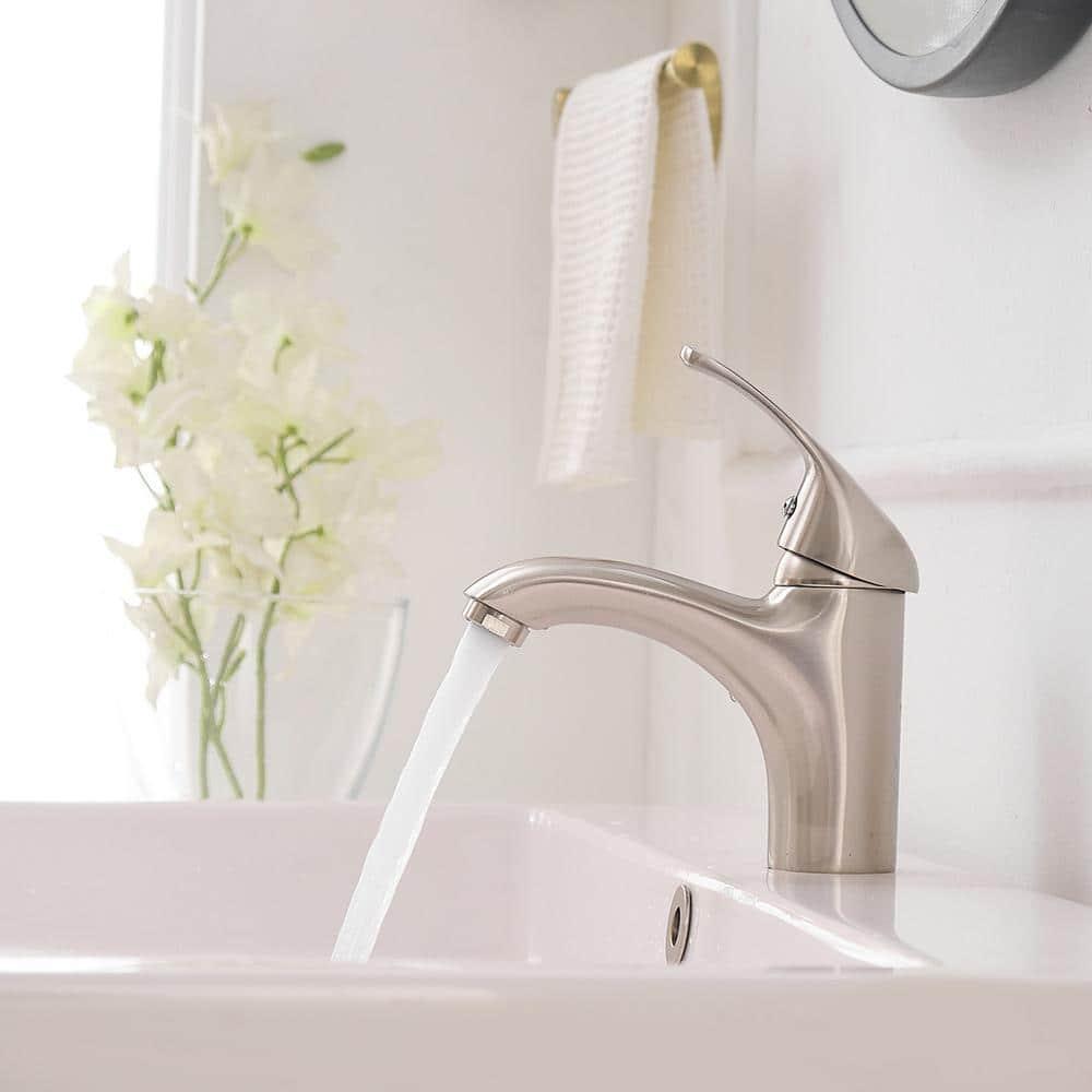 Single-Hole Single-handle Bathroom Faucet