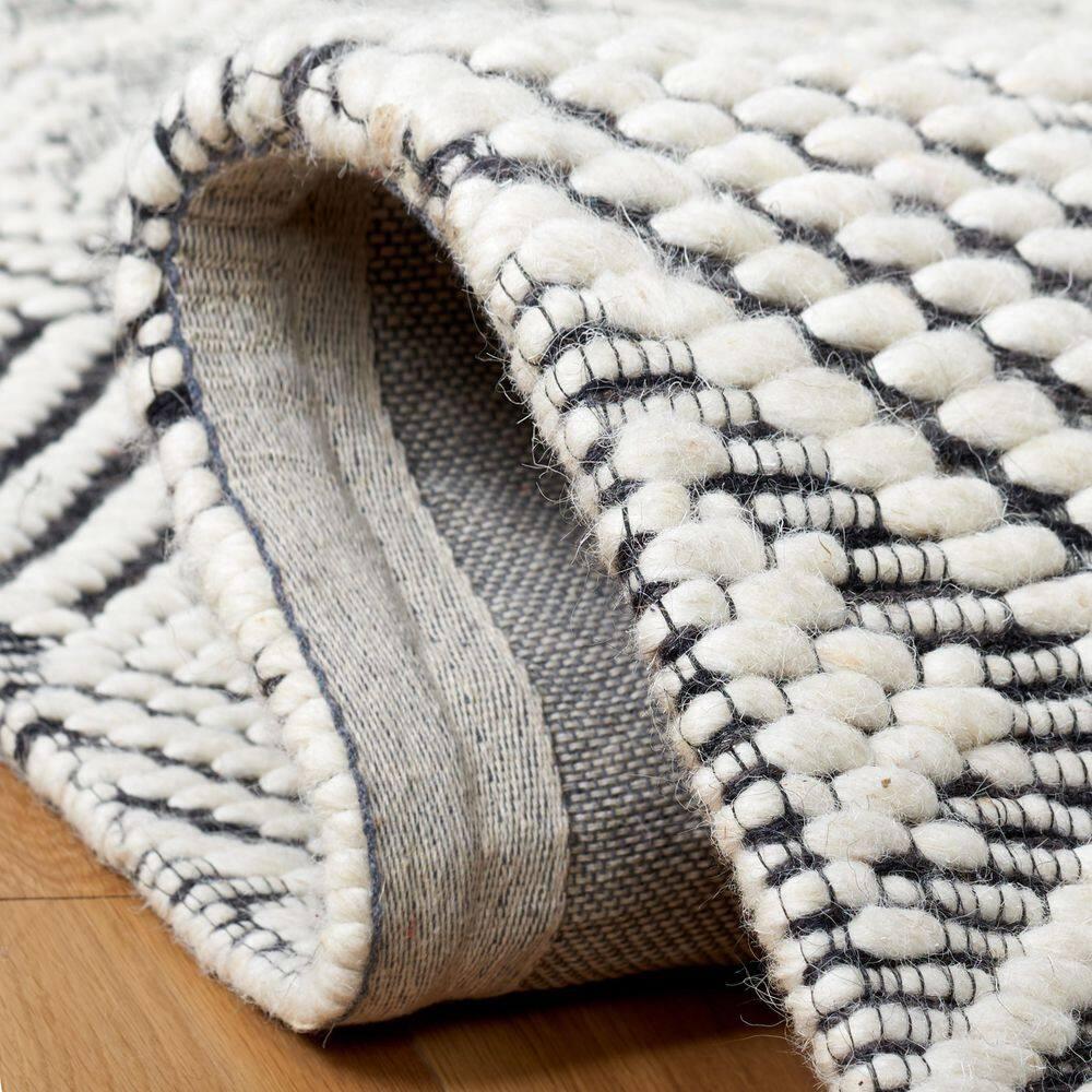Marbella MRB451 Hand Loomed Area Rug - Ivory/Black - 8'x10' - Safavieh.