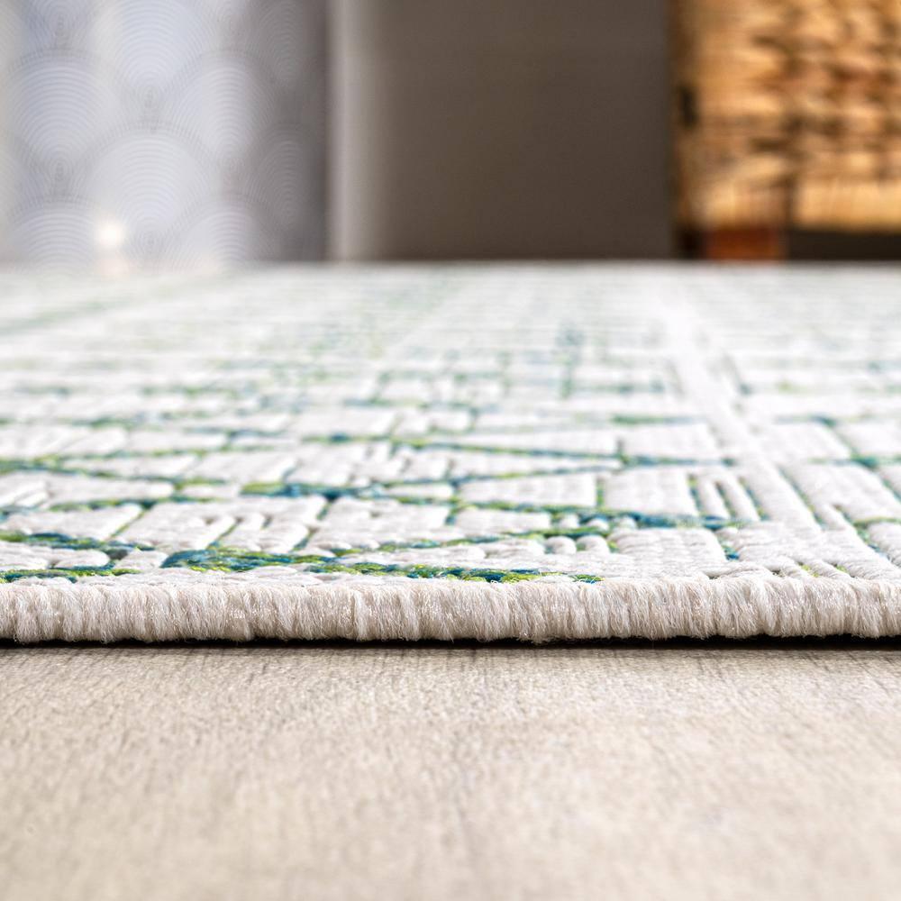 5' Round Ourika Moroccan Geometric Textured Weave Indoor/Outdoor Area Rug, Green/Ivory - JONATHAN Y