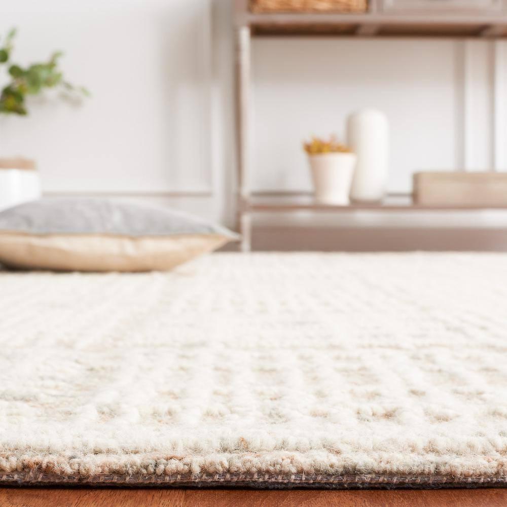 SAFAVIEH Abstract Milan Striped Area Rug, Brown/Ivory, 6' x 6' Round