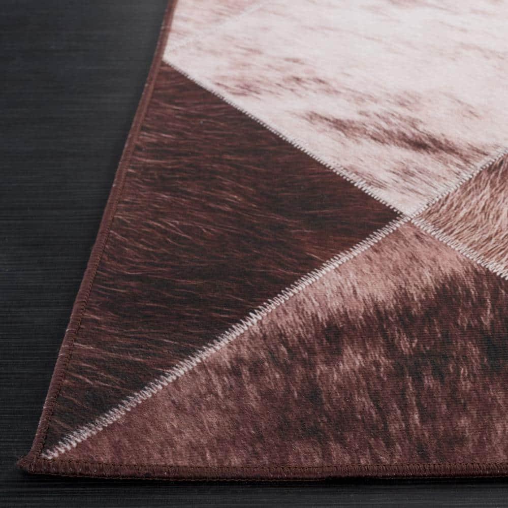 Faux Hide FAH535 Power Loomed Machine Washable Area Rug - Light Brown/Brown - 4'x6' - Safavieh.