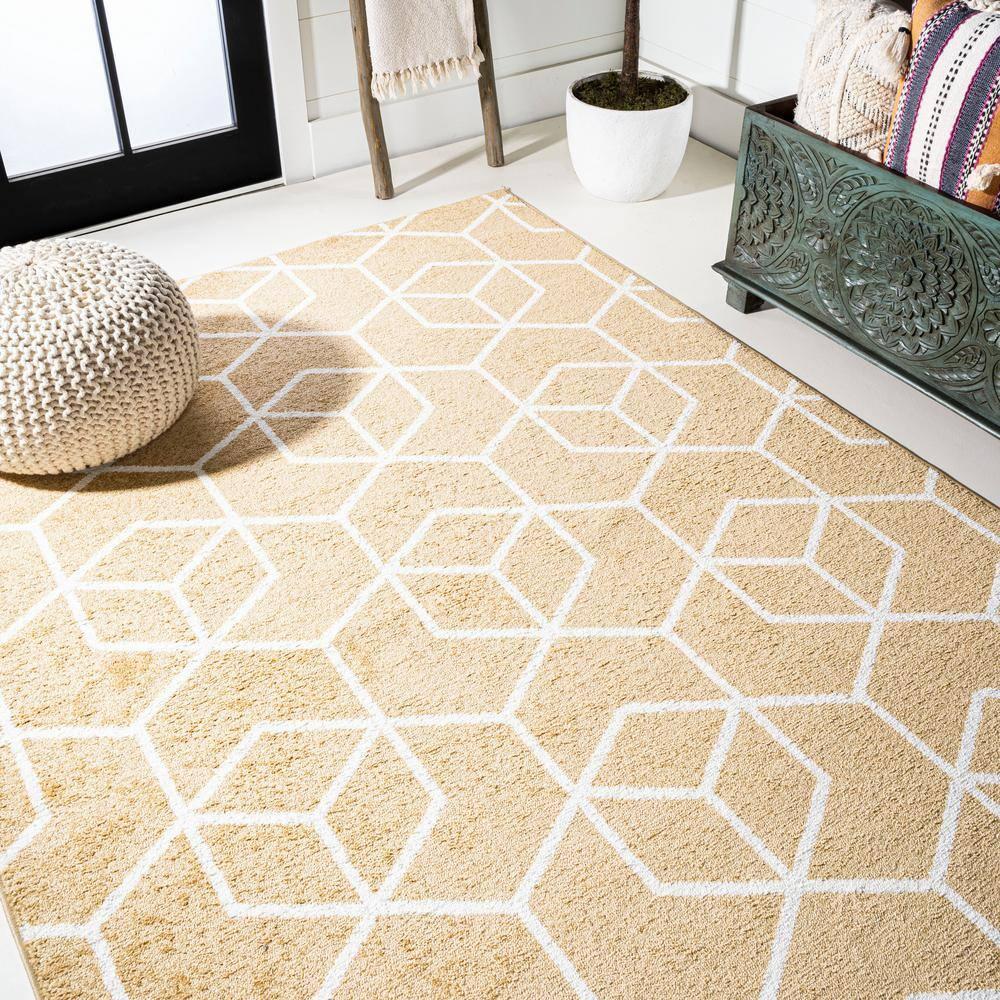 5'x8' Tumbling Blocks Modern Geometric Area Rug, Gold/White - JONATHAN Y