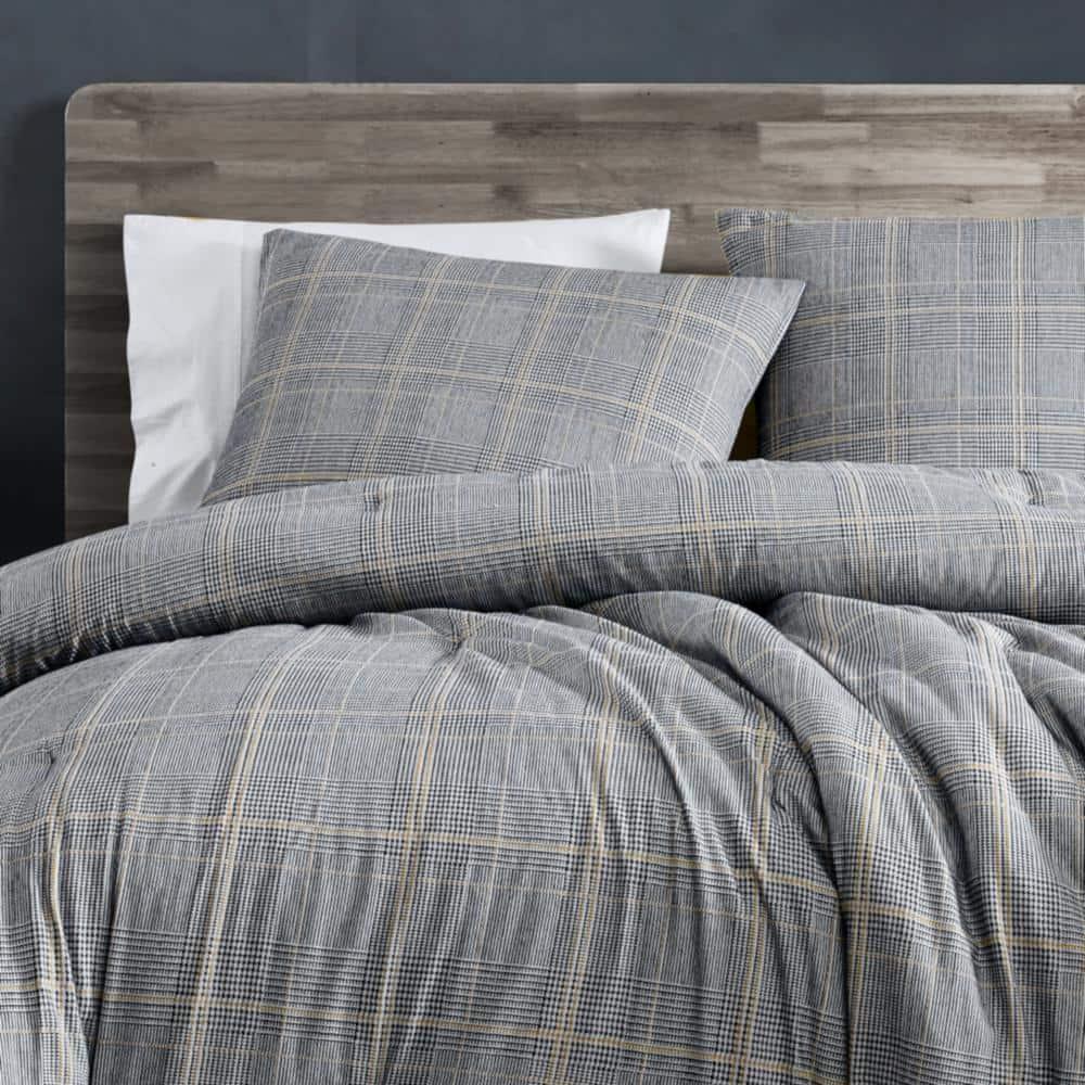 Kenneth Cole Kenneth Cole Sussex Flannel Black Comforter Set