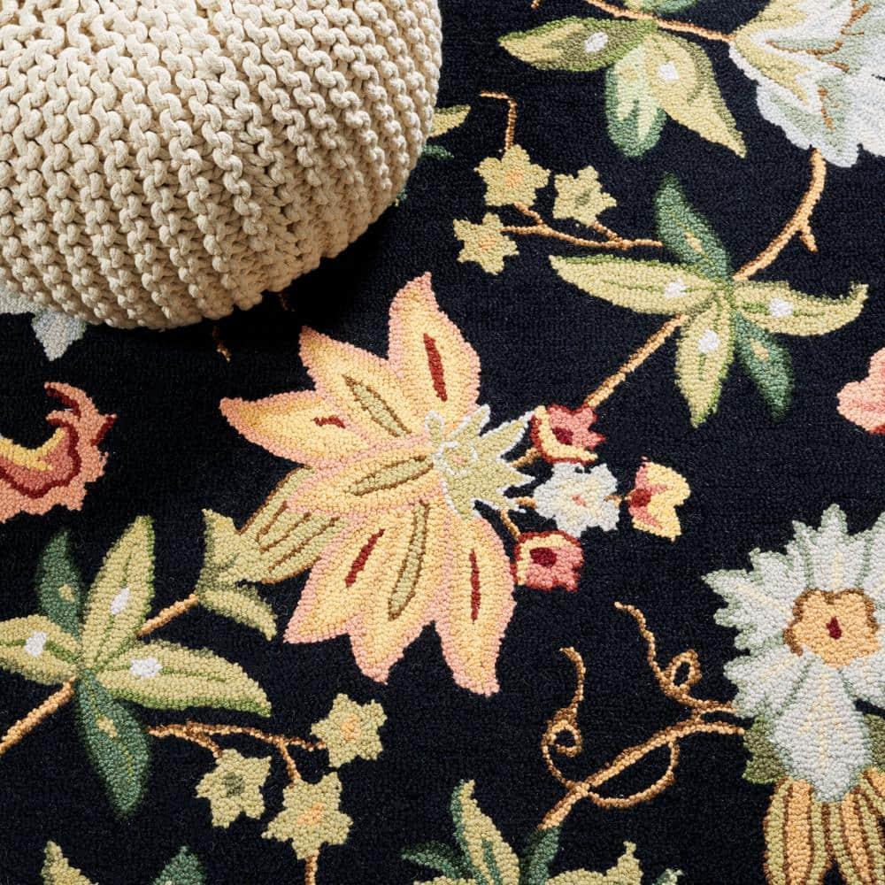 Chelsea HK311 Handmade Accent Rug - 2'6"x4' - Black - Safavieh