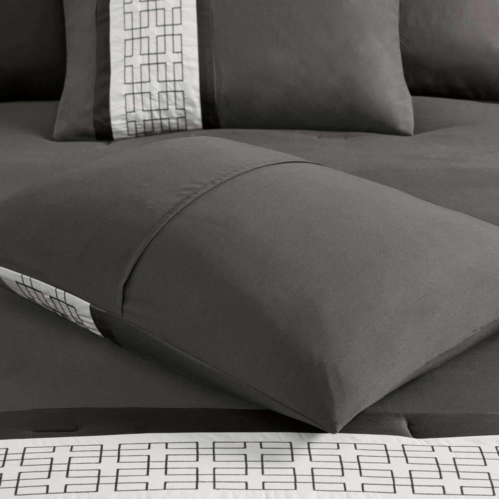 510 Design 8 Piece Embroidered Comforter Set
