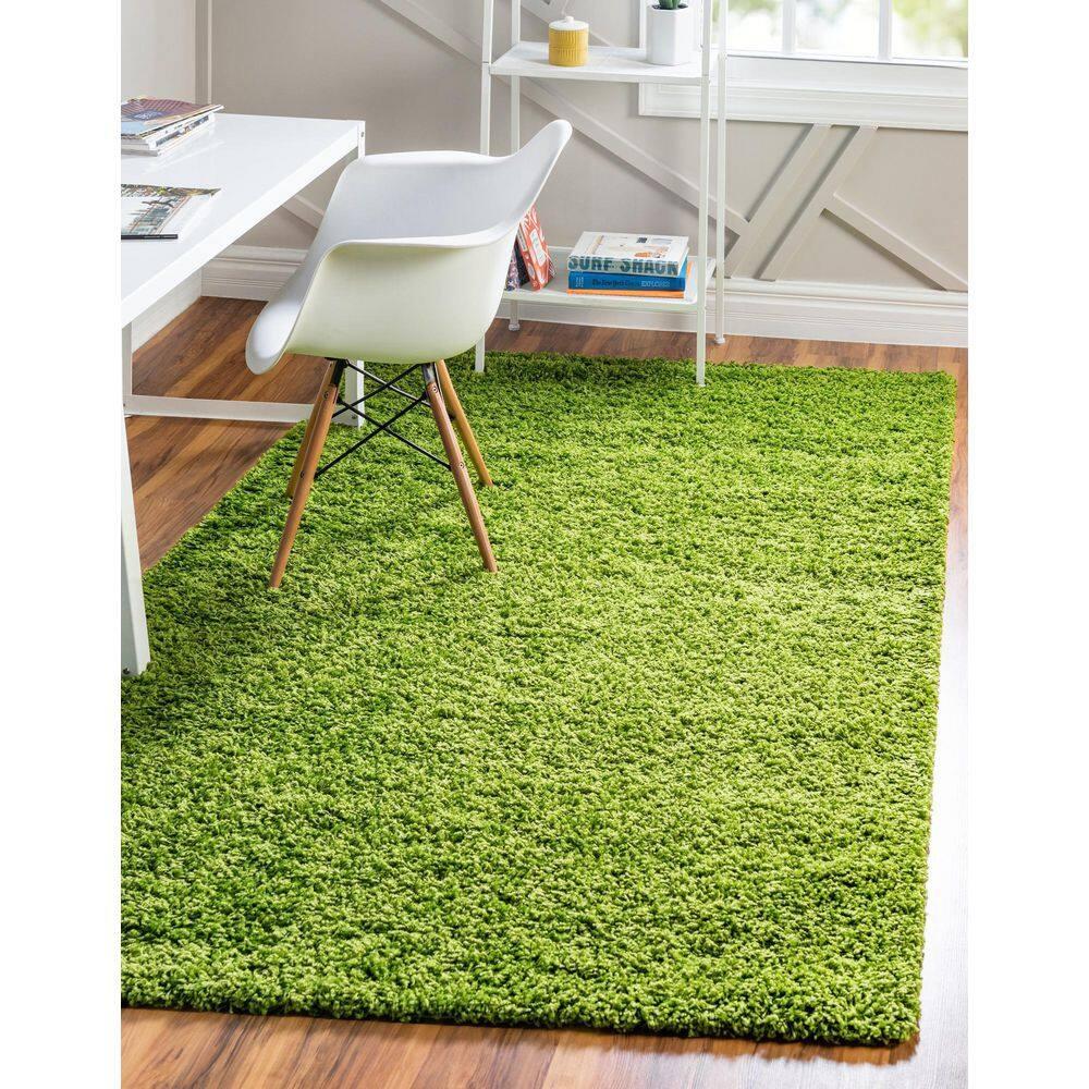 Unique Loom 4' 1 x 6' 1 Solid Shag Grass Green Area Rug