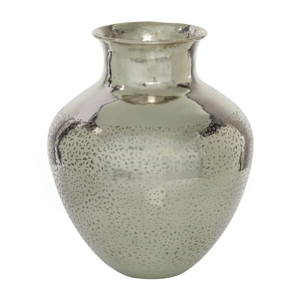 DecMode 16" Silver Aluminum Vase