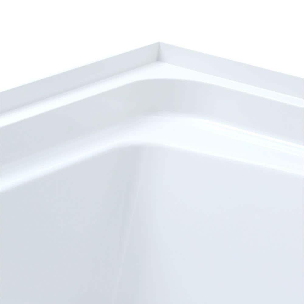 Sterling White Vikrell Alcove Bathtub with High Gloss Finish