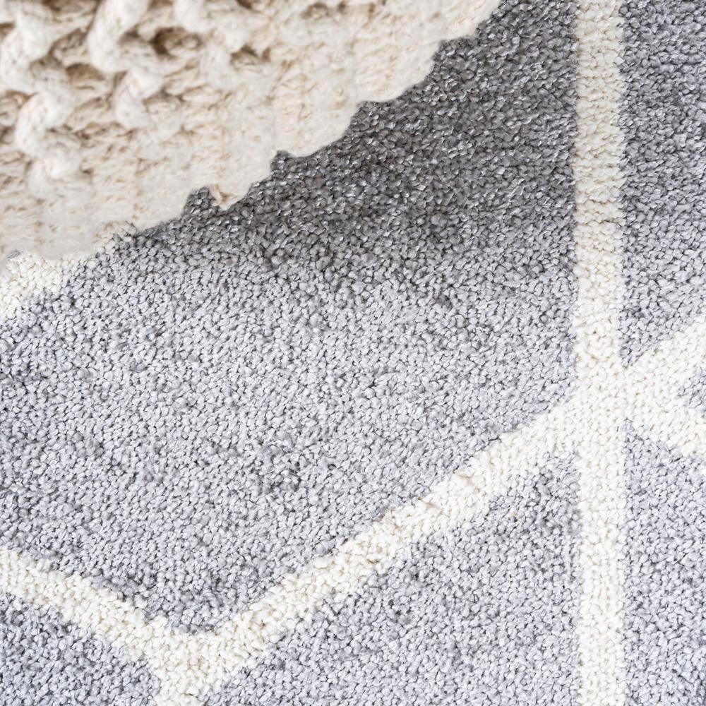 3'x5' Tumbling Blocks Modern Geometric Area Rug, Light Gray/White - JONATHAN Y