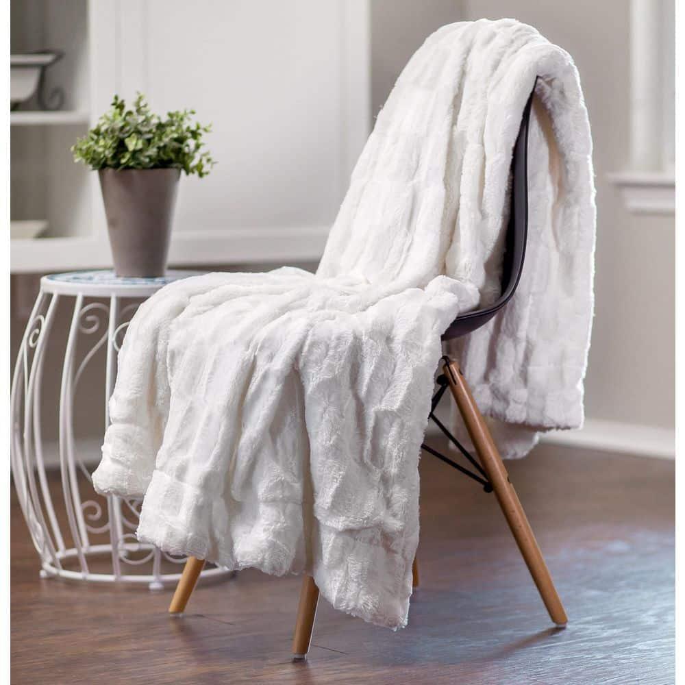 Chanasya Faux Fur Throw
