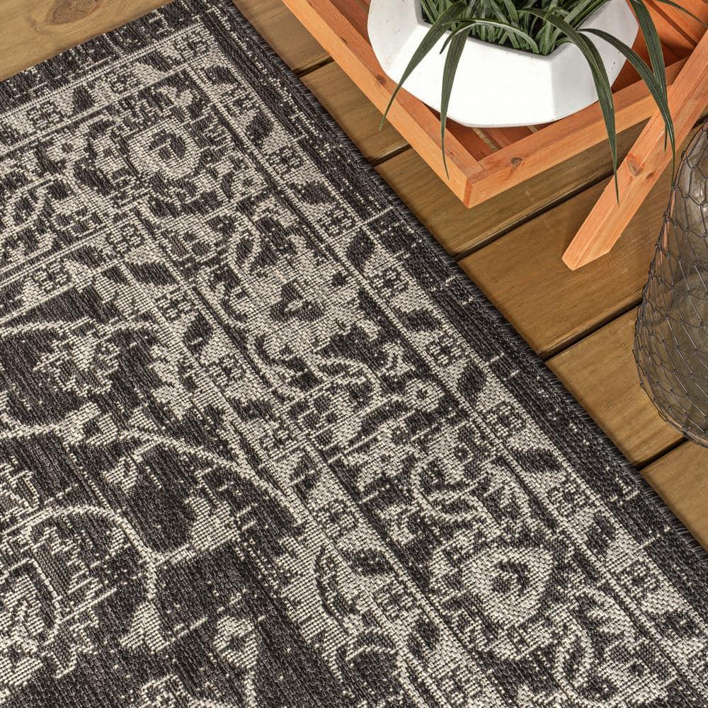 4'x6' Palazzo Vine and Border Textured Weave Indoor/Outdoor Area Rug, Black/Gray - JONATHAN Y