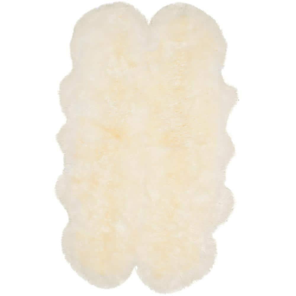 SAFAVIEH Sheep Skin Tiana Sheep Skin Area Rug, White, 3'7" x 5'11" Specialty