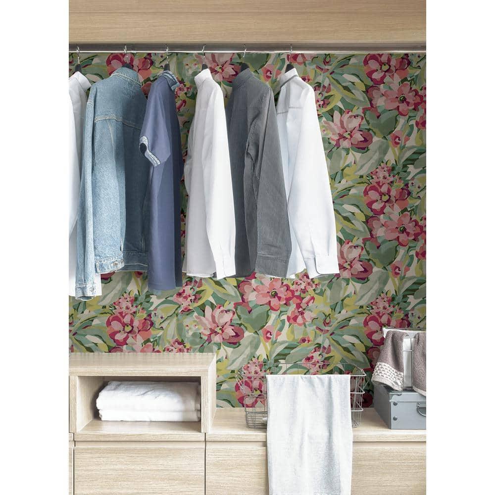 Belles Fleurs Peel & Stick Floral Roll