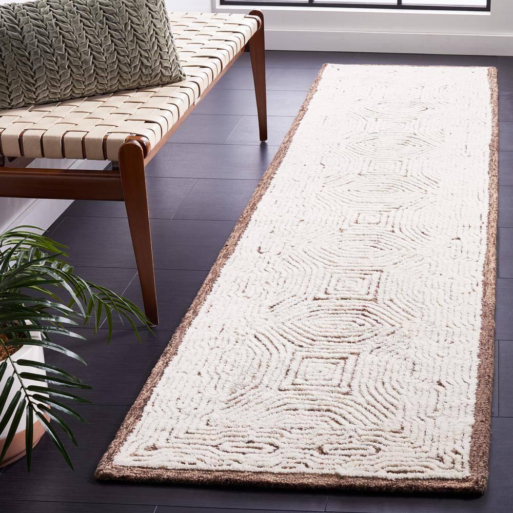 Abstract ABT575 Handmade Indoor Runner - Beige/Ivory - 2'-3"x9' - Safavieh