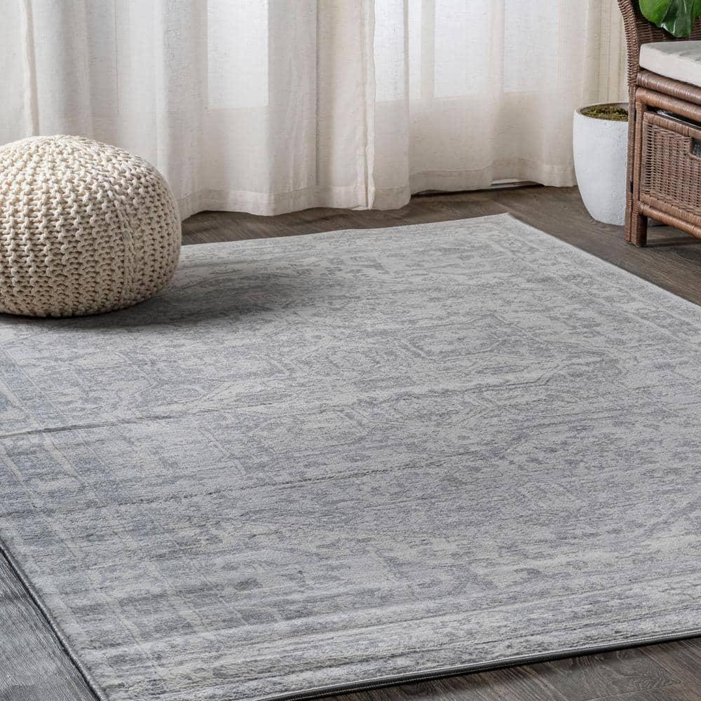 3' X 5' Modern Persian Vintage Medallion Area Rug, Light Gray/Ivory - JONATHAN Y