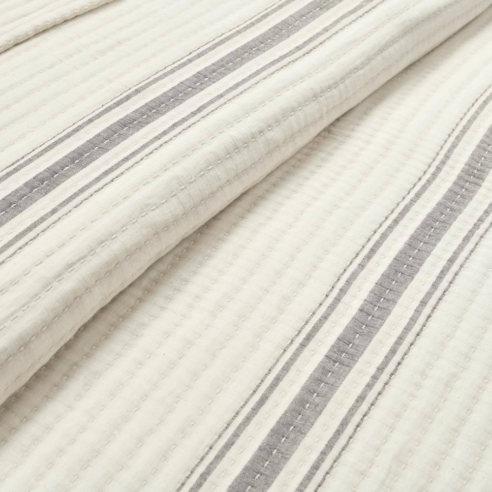 Full/Queen Farmhouse Stripe Kantha Pick Sti Thread Counth Yarn Dyed Woven Single Quilt/Coverlet Gray - Lush Décor