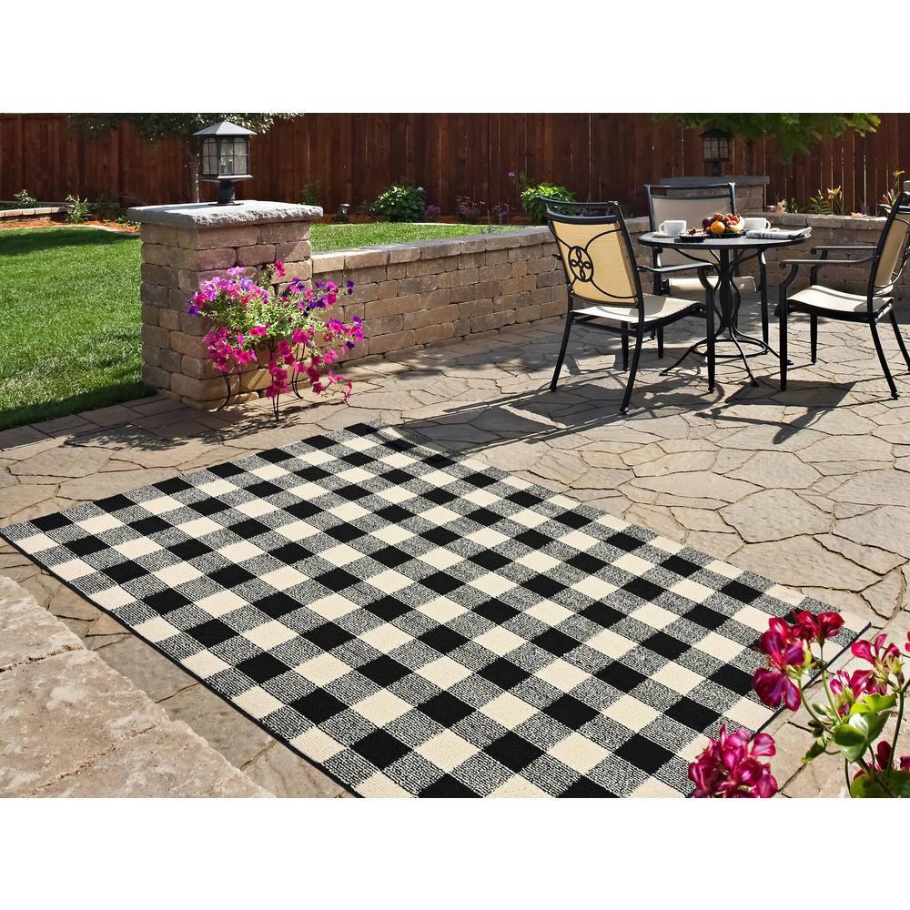 Garland Rug Country Living Buffalo Plaid Polypropylene Black/Ivory Indoor/Outdoor Area Rug, 5' x 7'