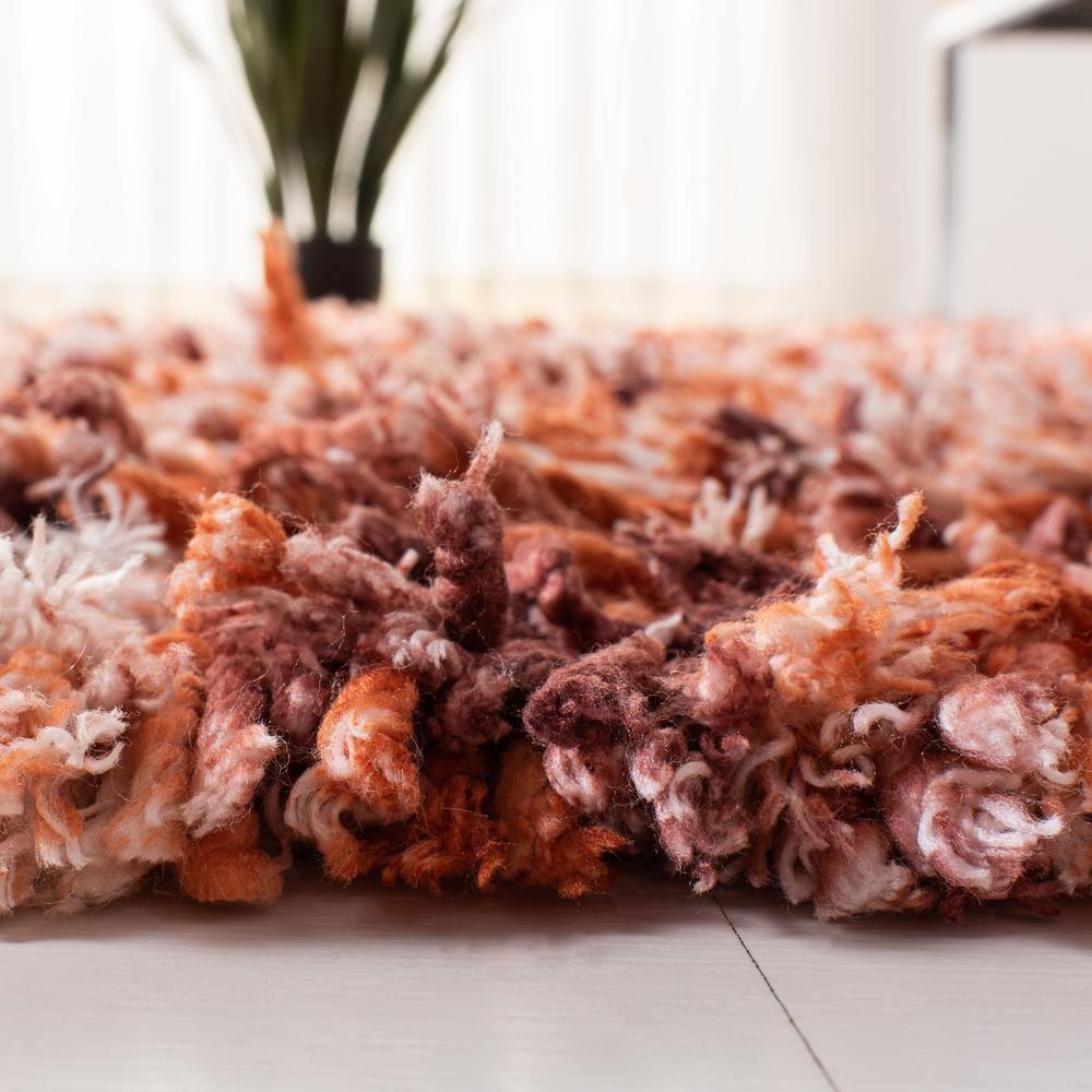 SAFAVIEH Rio Kynaston Solid Polyester Shag Area Rug, Rust/Ivory, 6' x 9'