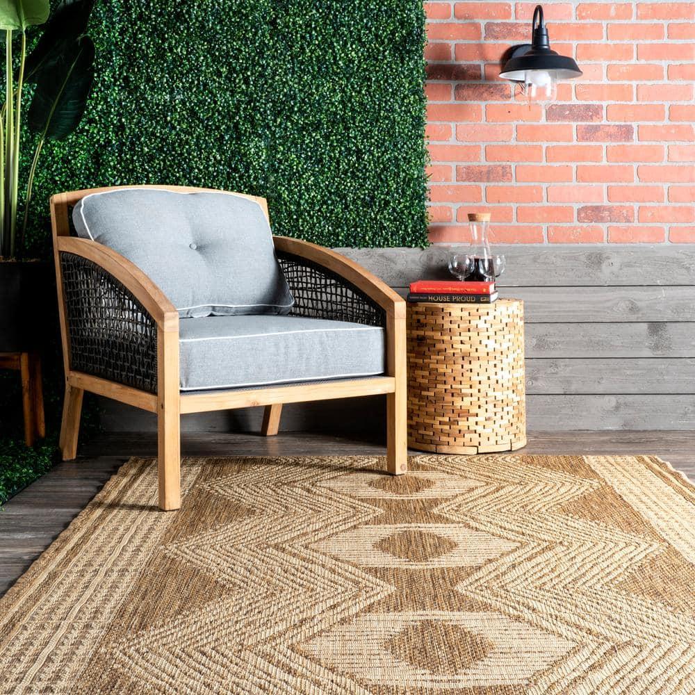 nuLOOM 4' x 5' Outdoor Geometric Area Rug, Stain Resistant, Weather Resistant, High Traffic, Patio, Balcony, Outside, Ranya Light Brown