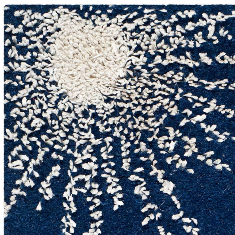 SAFAVIEH Soho Fiesta Celebration Wool Area Rug, Dark Blue/Ivory, 2' x 3'