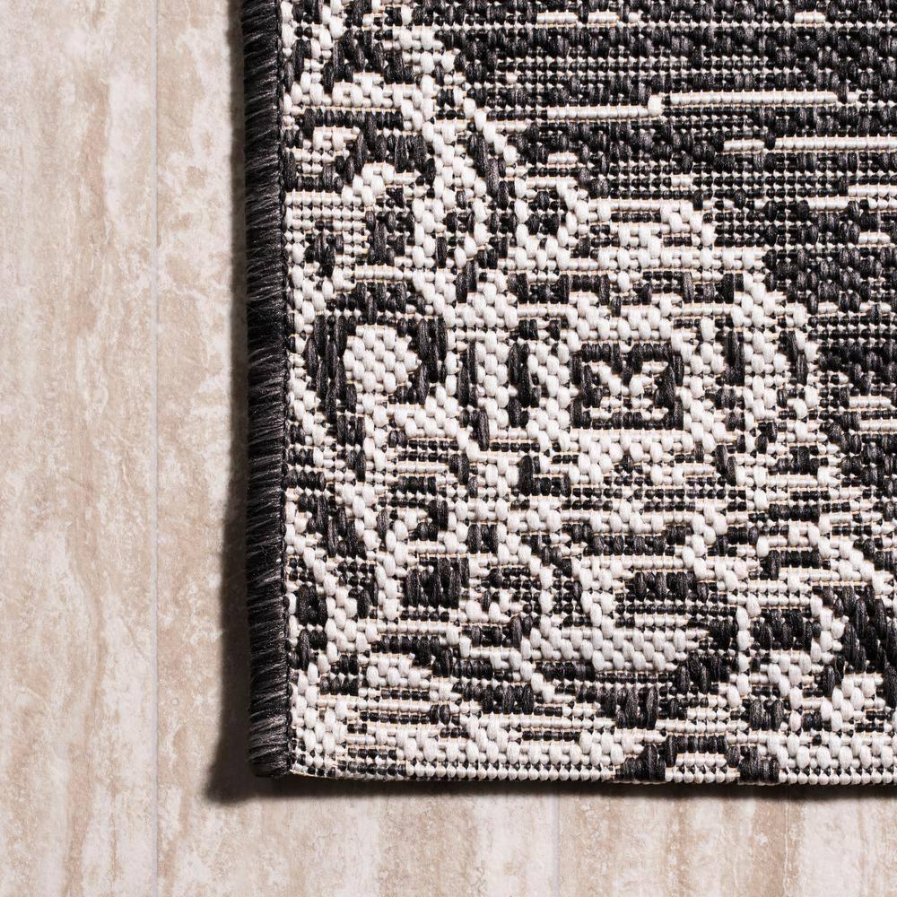 2'x8' Tuscany Ornate Medallions Indoor/Outdoor Runner Rug, Black/Ivory - JONATHAN Y