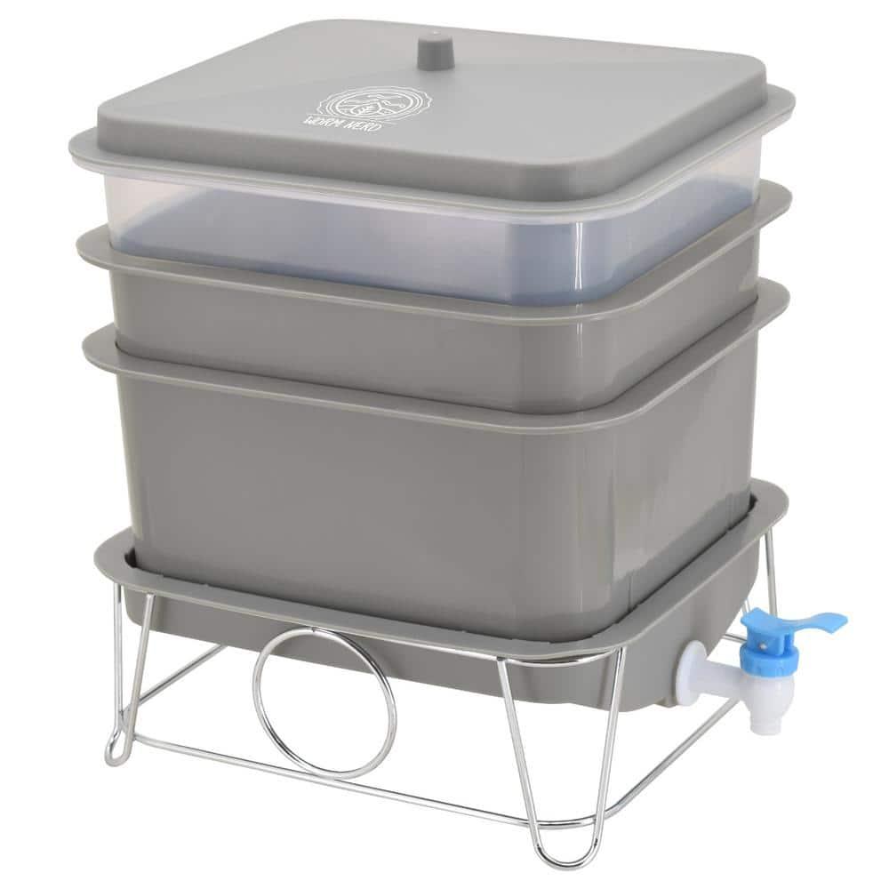 4 Gallons Plastic Worm Bin with Latching Lid