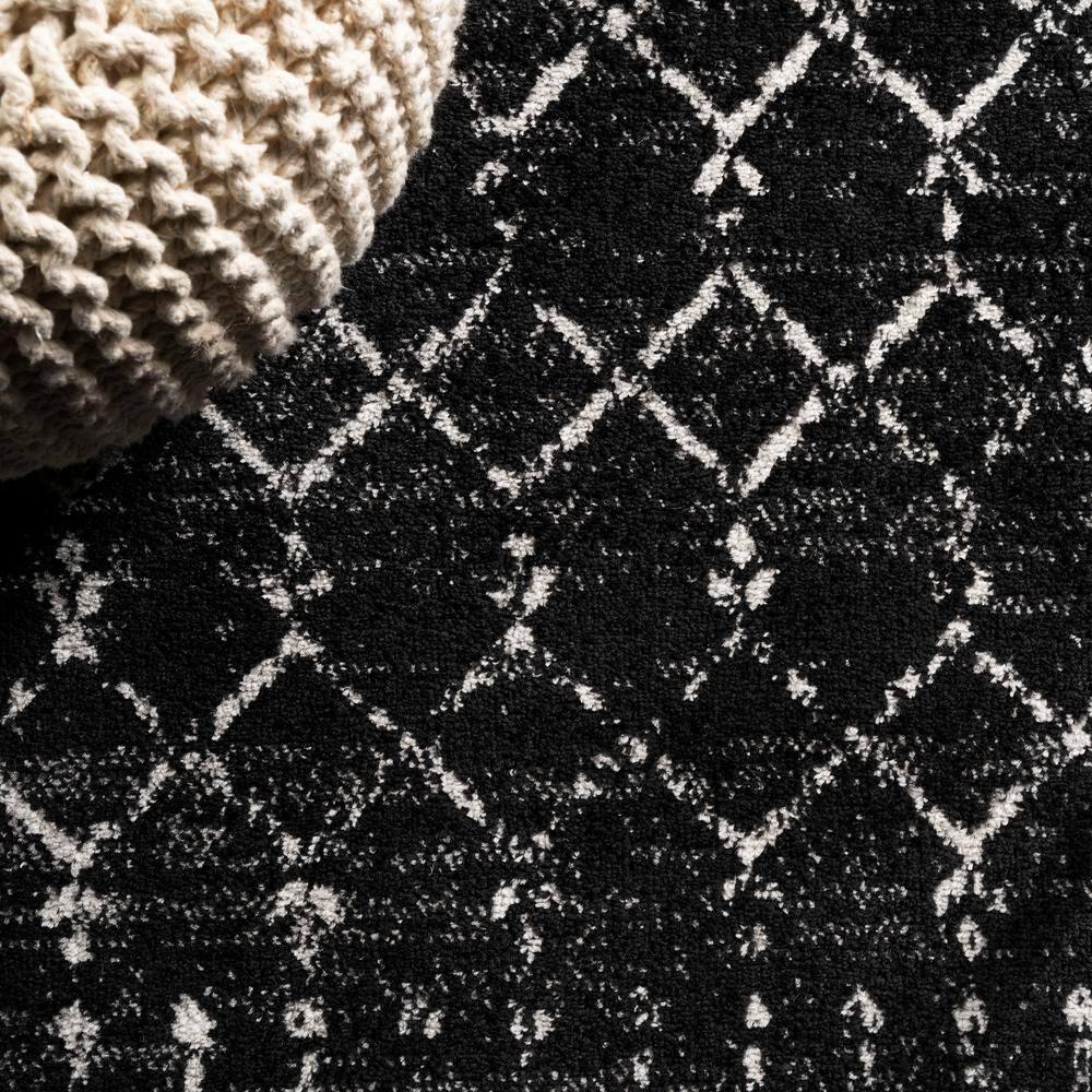 JONATHAN Y Moroccan HYPE Boho Vintage Diamond Black/Ivory 3 ft. x 5 ft. Area Rug