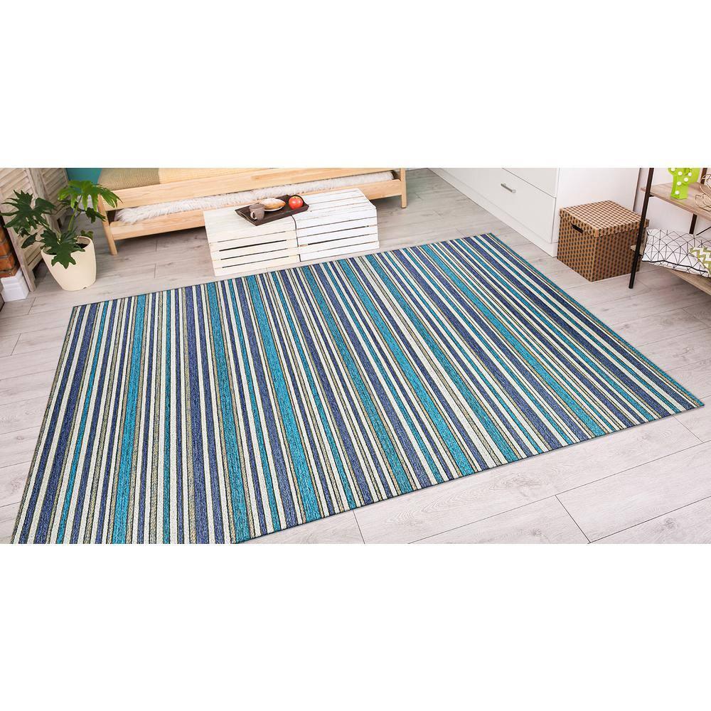 Couristan Cape Brockton Indoor / Outdoor Area Rug, Cobalt-Teal, 2' x 3'7"