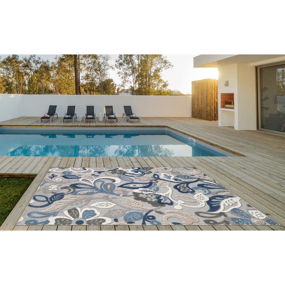 Medium Blue and Gray Synthetic Stain-Resistant Rectangular Rug