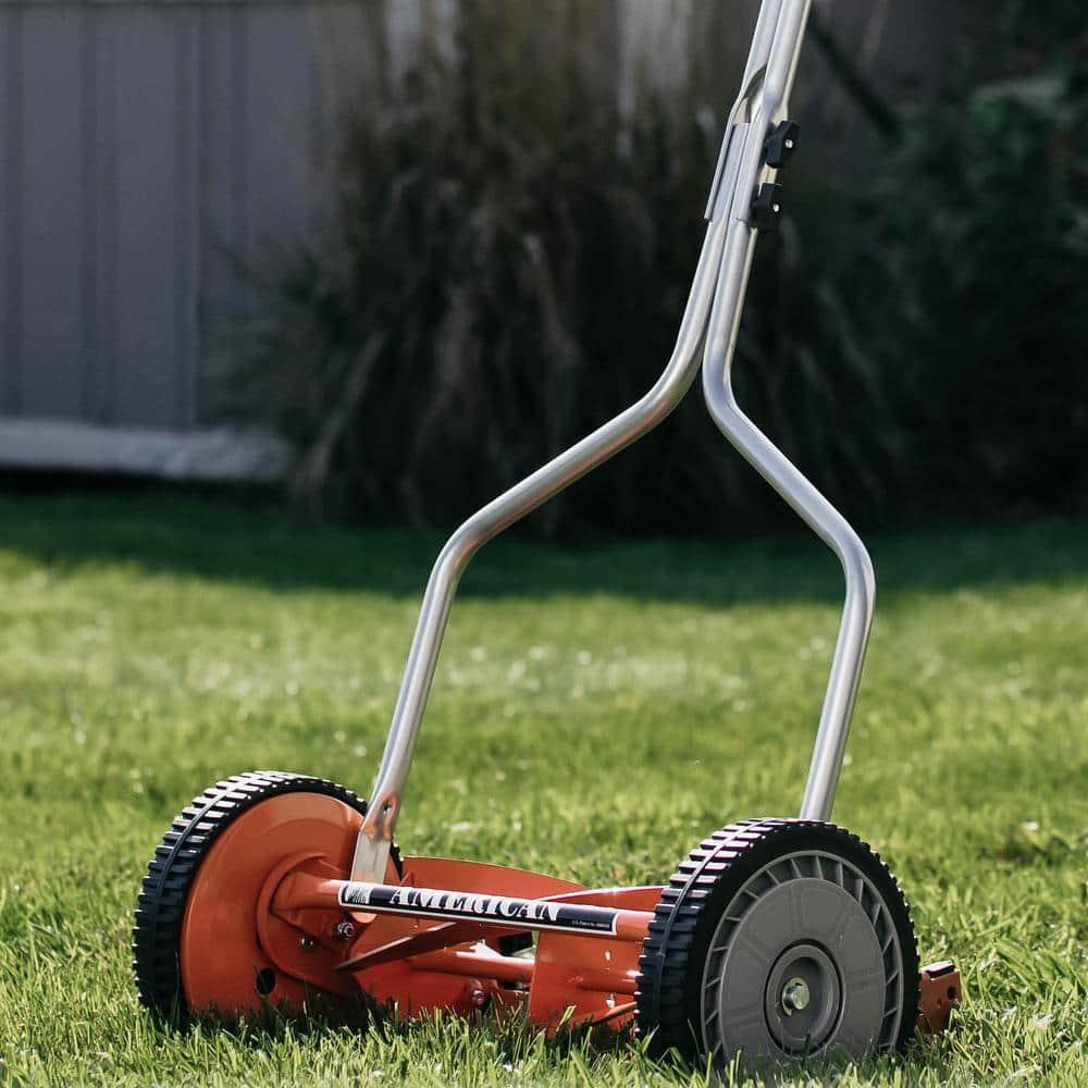 14 in. 4-Blade Manual Walk Behind Reel Lawn Mower