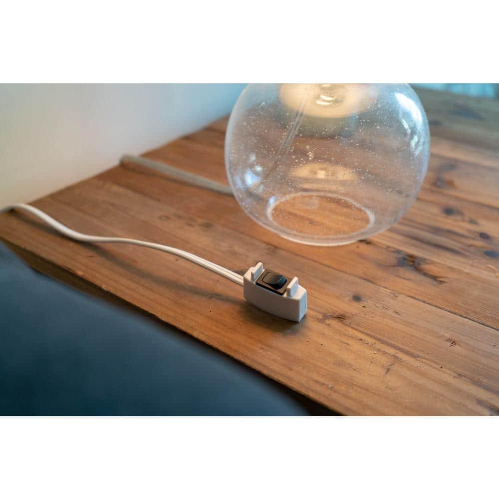 Woods Easy Switch Indoor 15 ft. L White Extension Cord 16/2 SPT-2