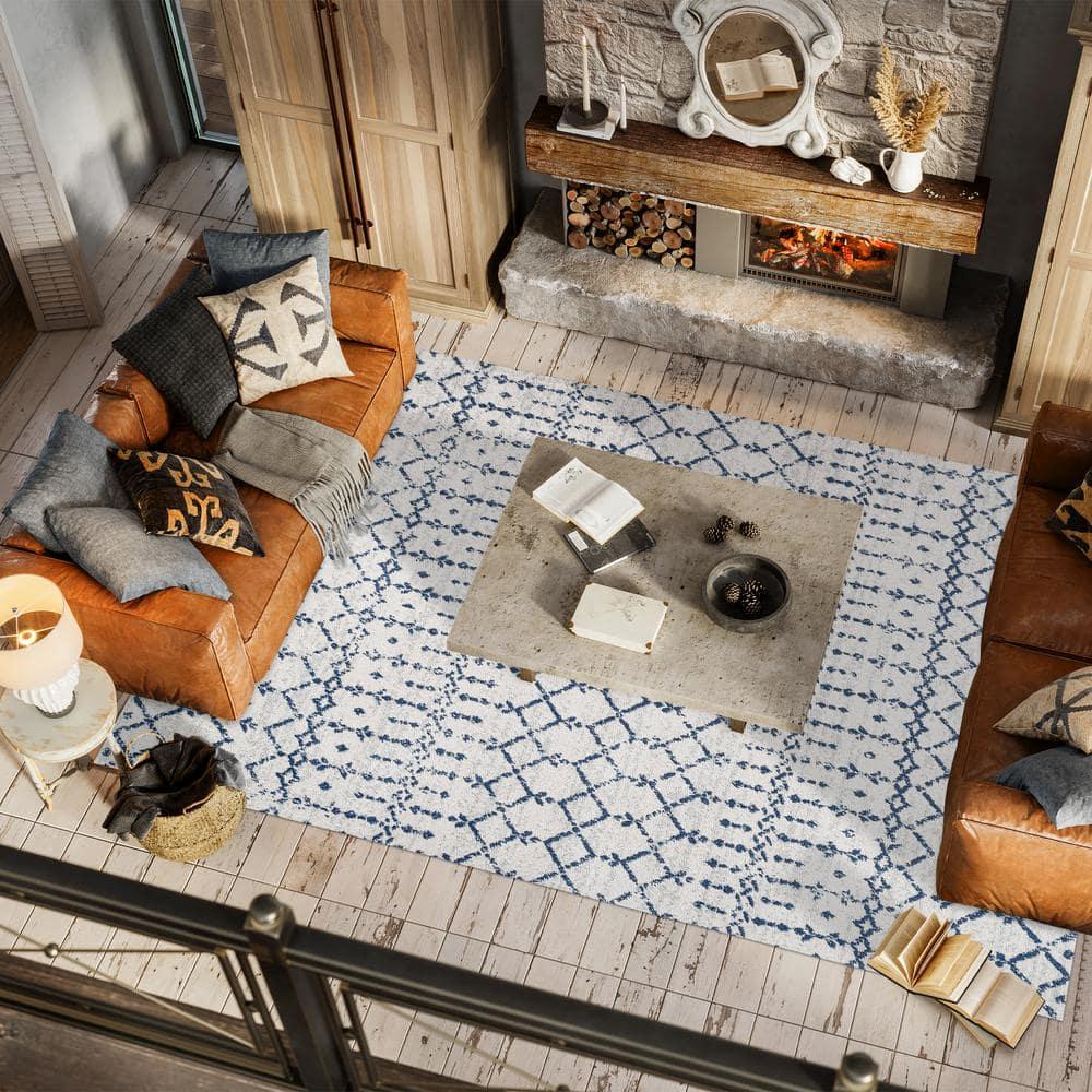 4'x 6' Morrocan Hype Boho Vintage Diamond Area Rug, Cream/Navy - JONATHAN Y