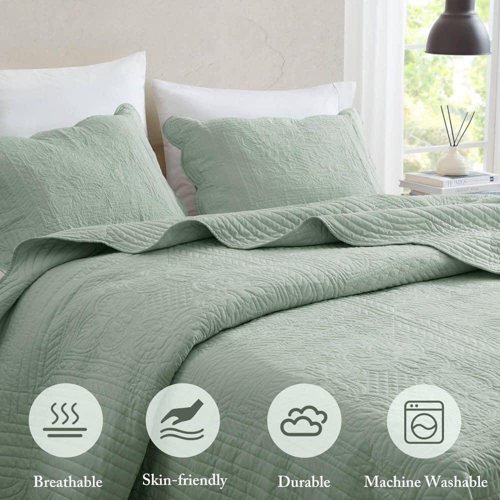 Tuscany Scalloped Edge Quilt Set