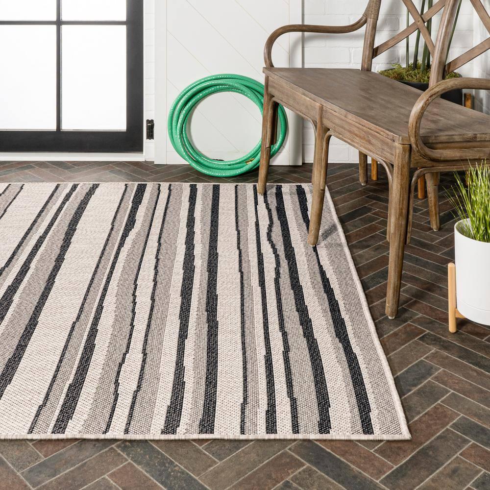 5' x 8' Castara Wavy Stripe Modern Indoor/Outdoor Area Rug, Cream/Dark Gray - JONATHAN Y