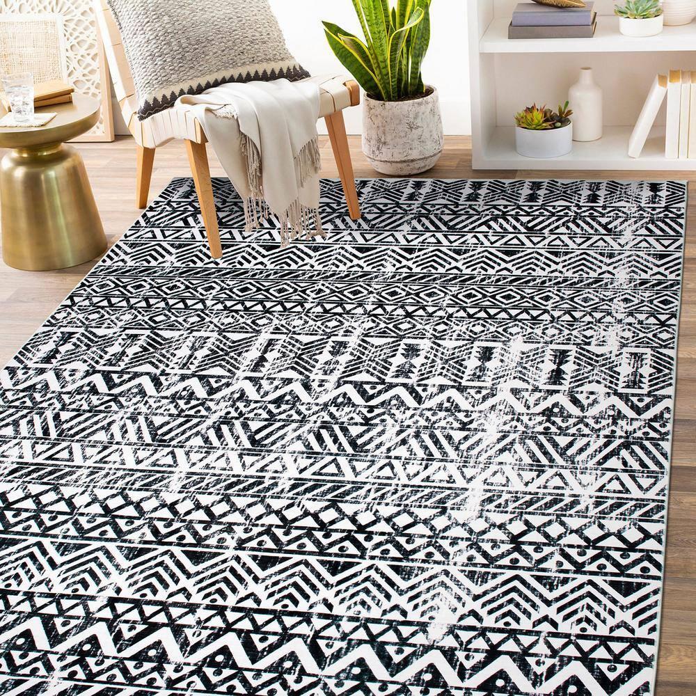 World Rug Gallery Distressed Boho Machine Washable Area Rug - Gray 5' x 7'