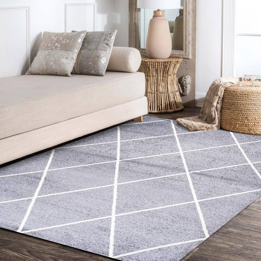 5'x8' Cole Minimalist Diamond Trellis Area Rug, Gray/White - JONATHAN Y
