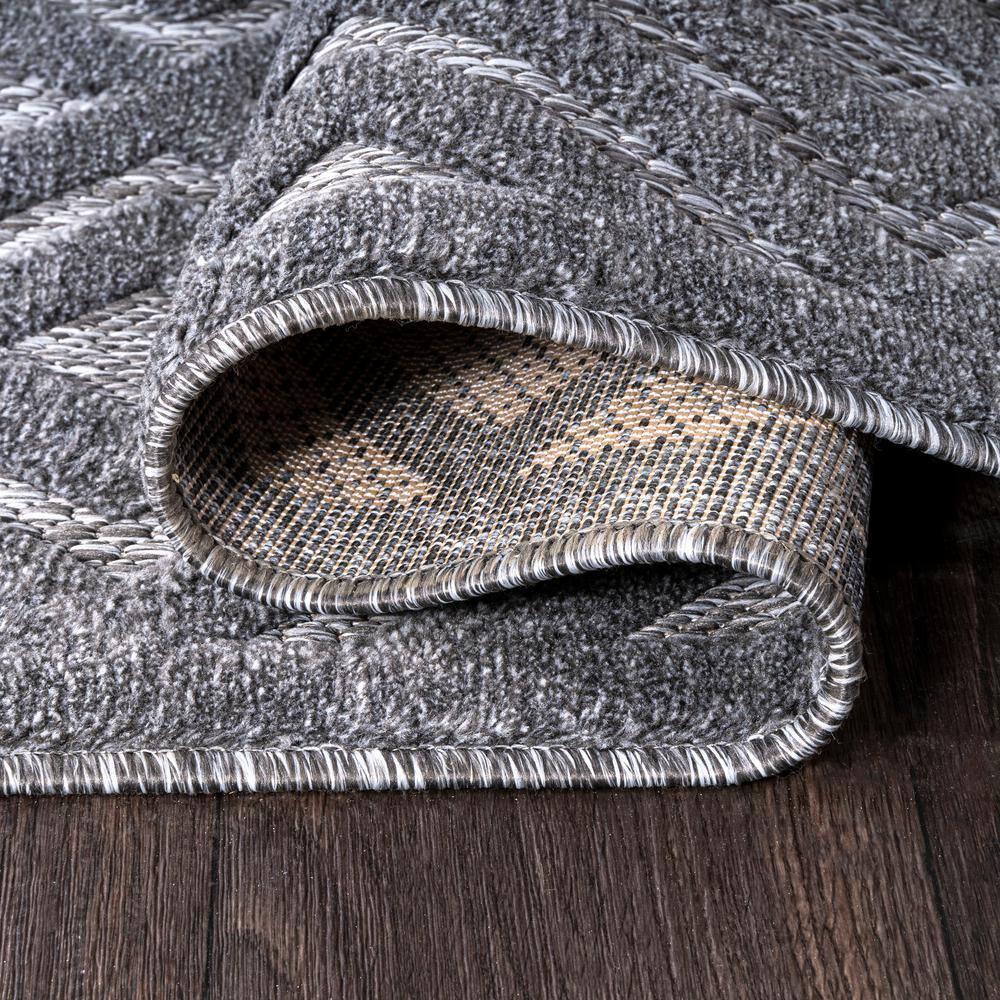 5' Round Portmany Neutral Diamond Trellis Indoor/Outdoor Area Rug, Dark Gray - JONATHAN Y