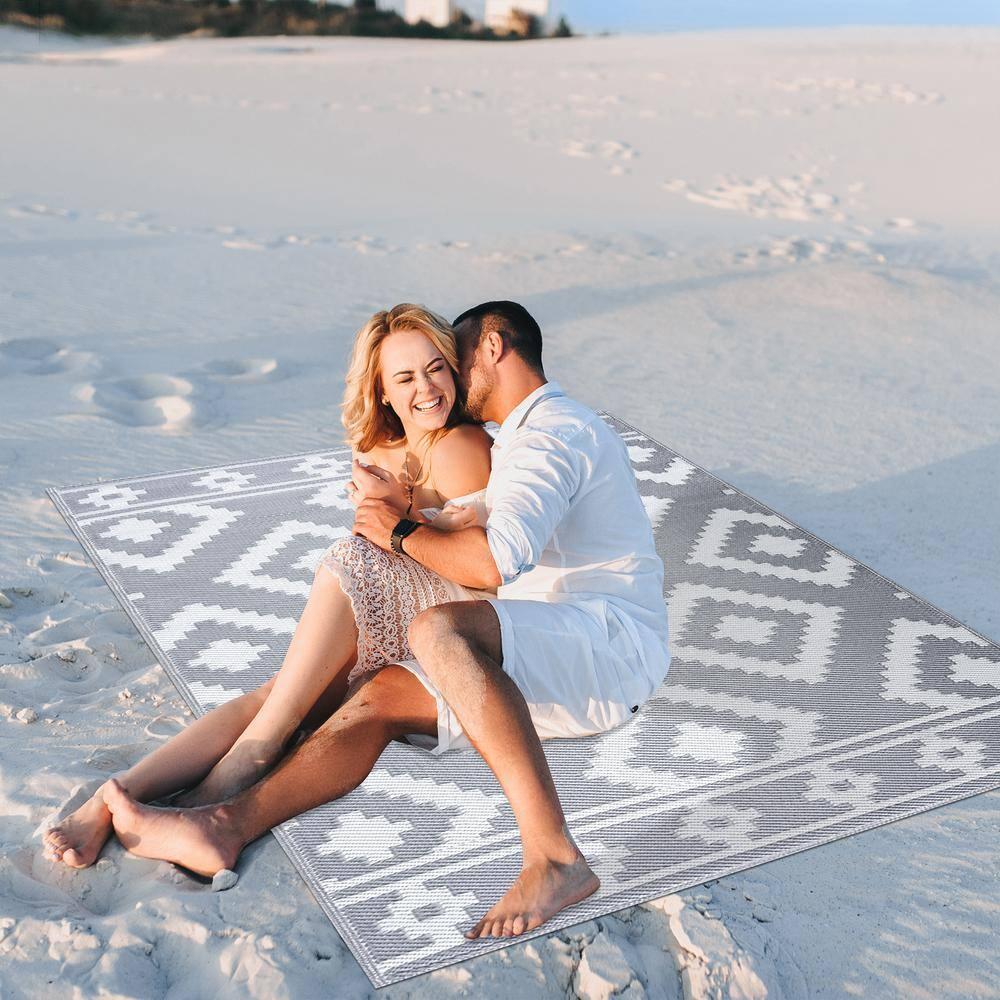 Milan Design 100% Eco-friendly Lightweight Plastic Outdoor Mat/Rug