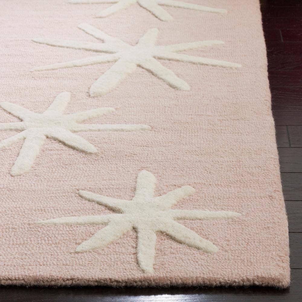 Safavieh Kids SFK908 Hand Tufted Area Rug - Pink/Ivory - 4'x6' - Safavieh.