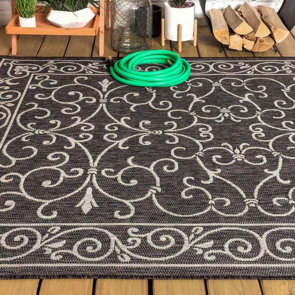4'x6' Charleston Vintage Filigree Textured Weave Indoor/Outdoor Area Rug, Black/Gray - JONATHAN Y