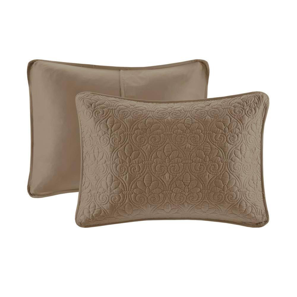 Madison Park Quebec Reversible Quilt Set