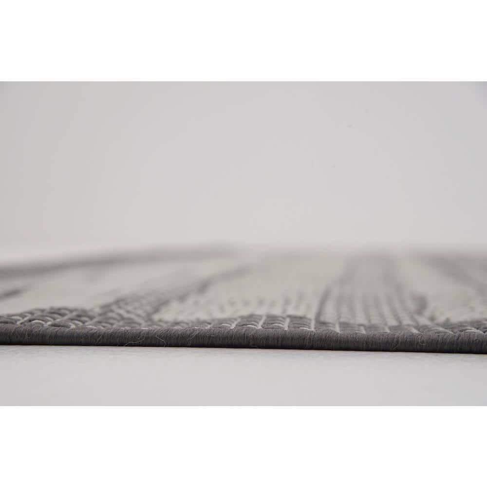 McLellen Striped Indoor / Outdoor Rug