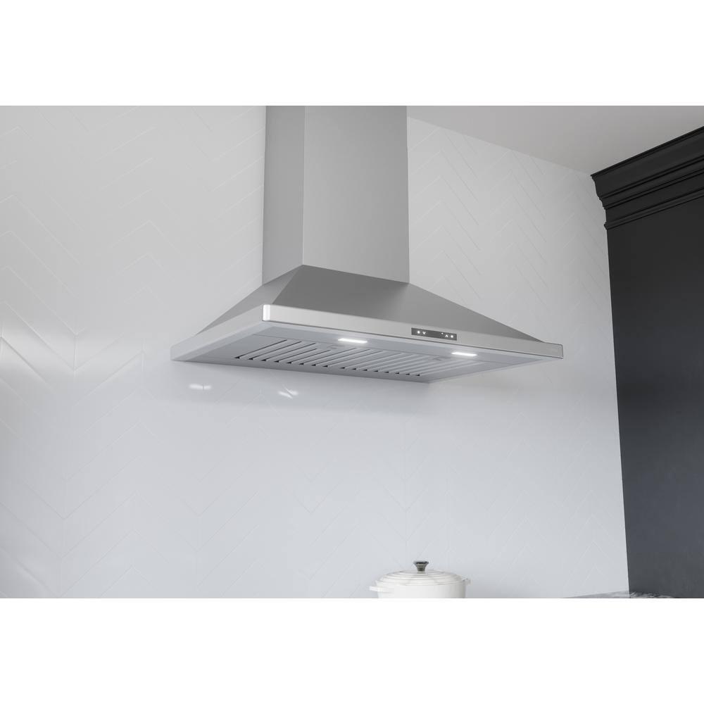 Zephyr Venezia 36" 700 CFM Wall Mount Range Hood with LED Light in Stainless Steel
