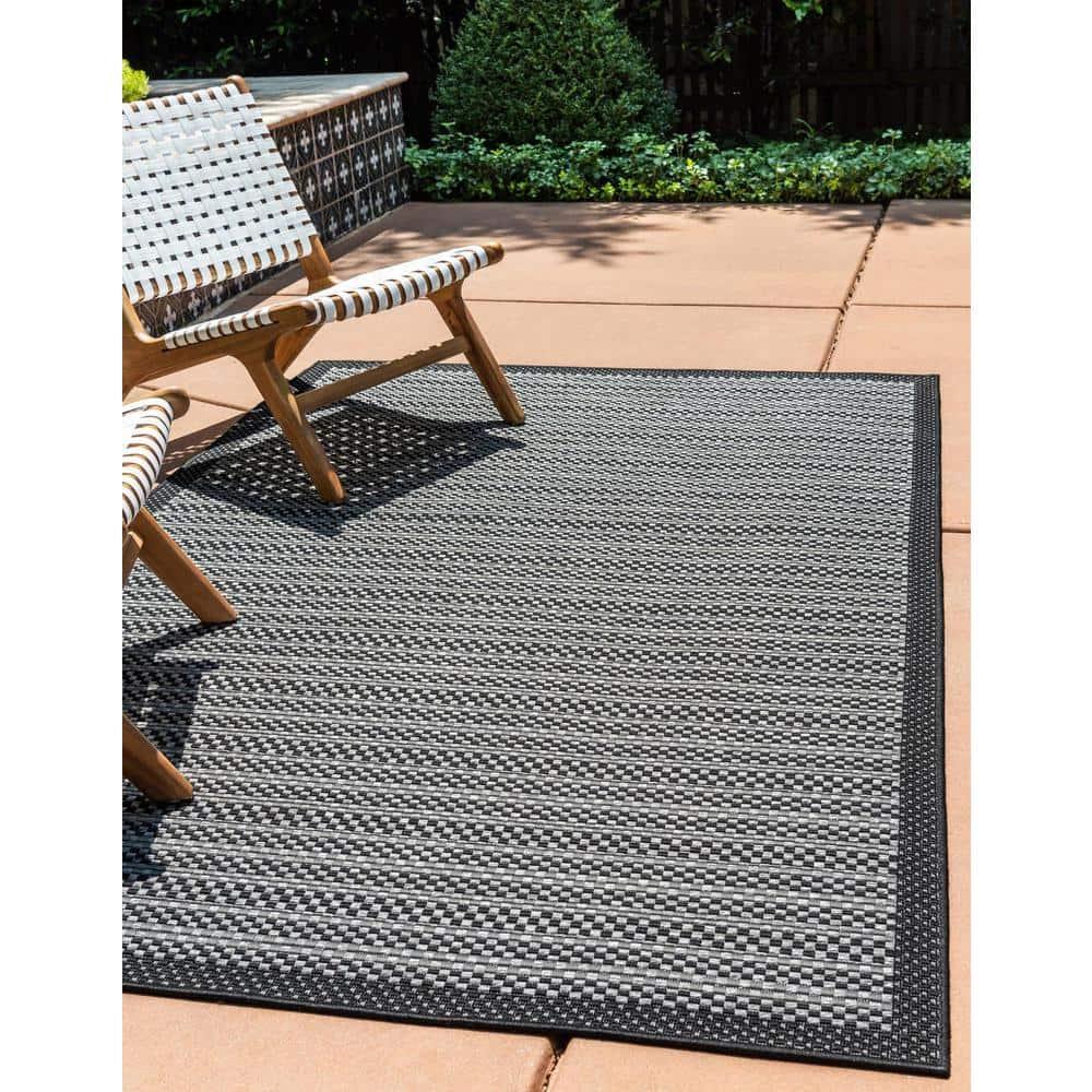 Striped Indoor / Outdoor Rug