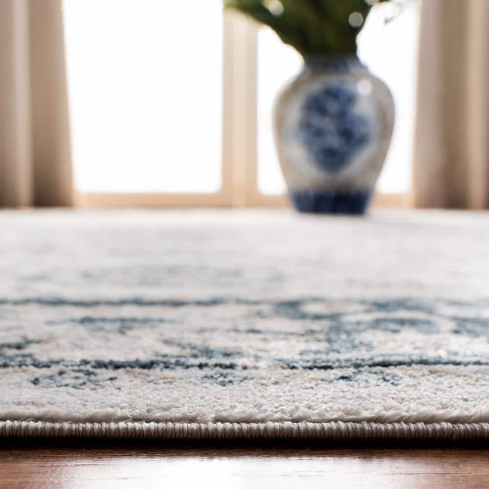 Isabella ISA940 Power Loomed Accent Rug - Cream/Navy - 3'x5' - Safavieh